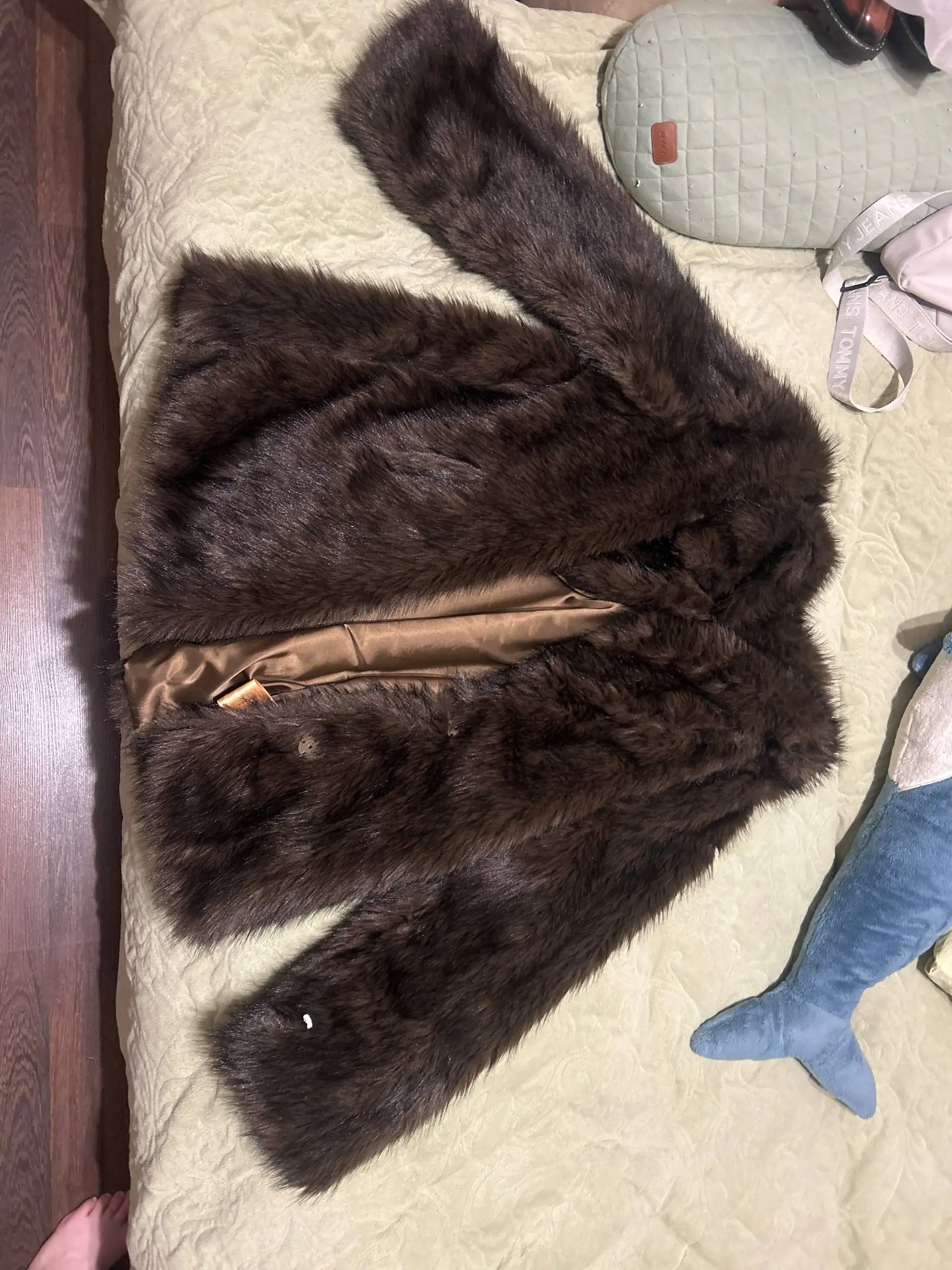 Искусственная шуба новая - Верхняя одежда (Одежда) в Санкт-Петербург