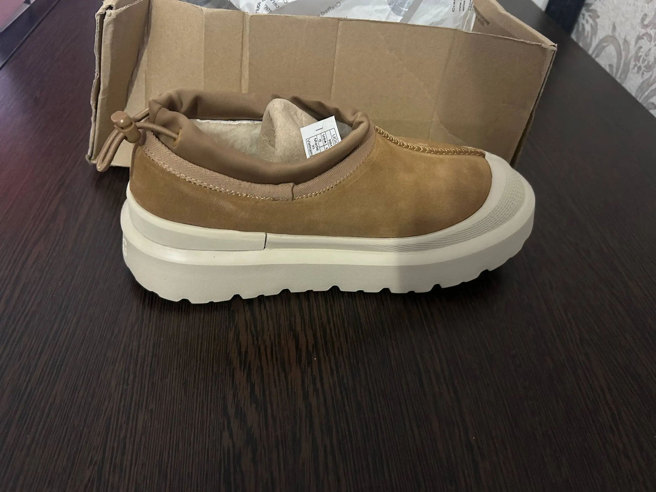 Новые угги - Обувь (Одежда) в Санкт-Петербург