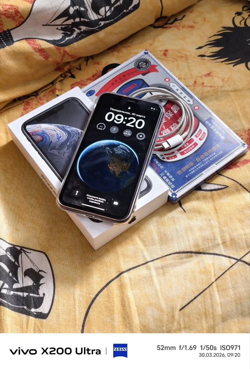 IPhone XR 64gb в отличном состоянии - Смартфоны (Электроника) в Санкт-Петербург