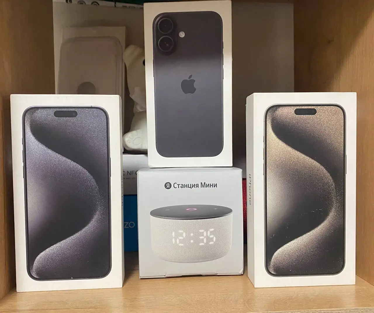 Продажа iPhone 15 Pro Max, iPhone 16 и Яндекс Станции в СПб - Смартфоны и гаджеты (Электроника) в Санкт-Петербург