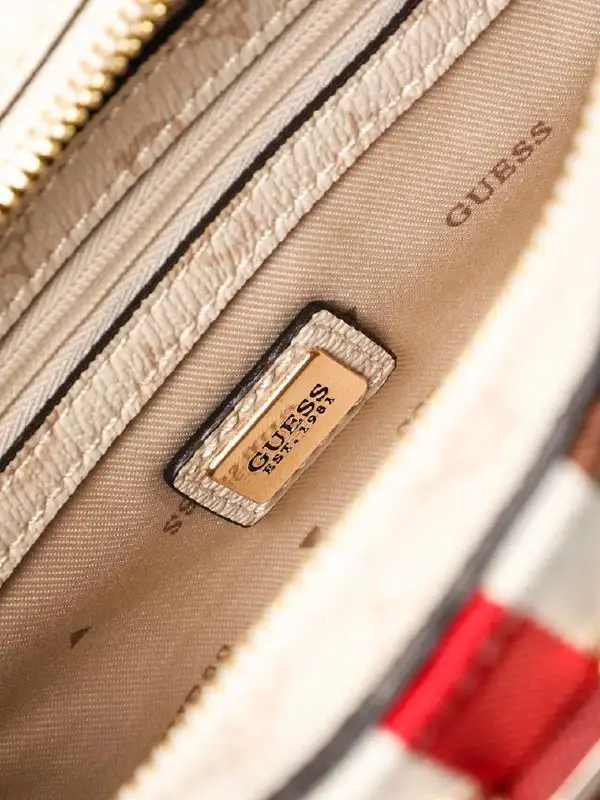 Сумка Guess Nelka - Сумки (Одежда) в Санкт-Петербург