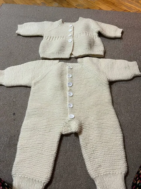 Продаются не ношеные размер подойдут на 80-86 - Футболки в Санкт-Петербург