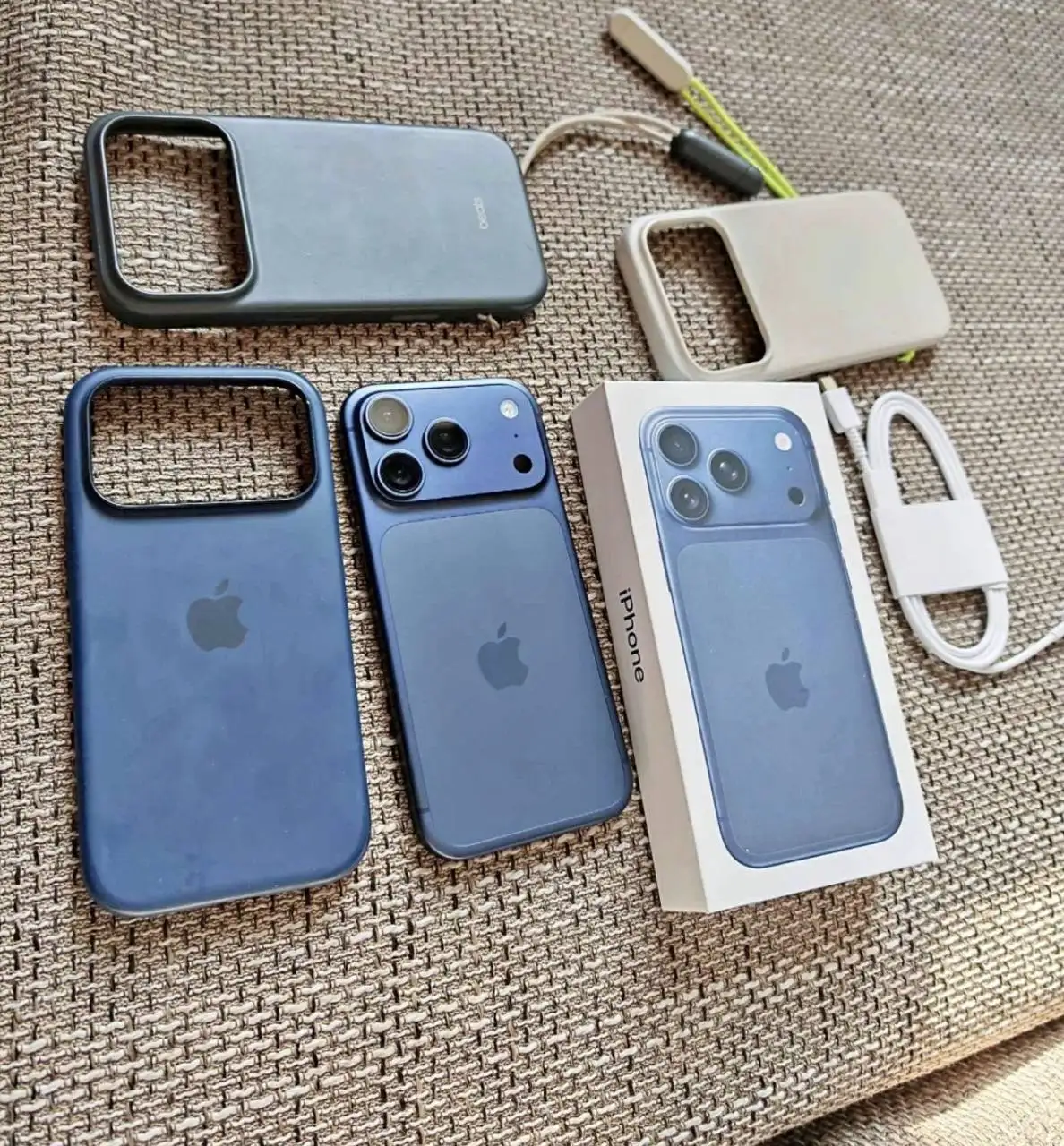 Продам айфон - Смартфоны (Электроника) в Санкт-Петербург