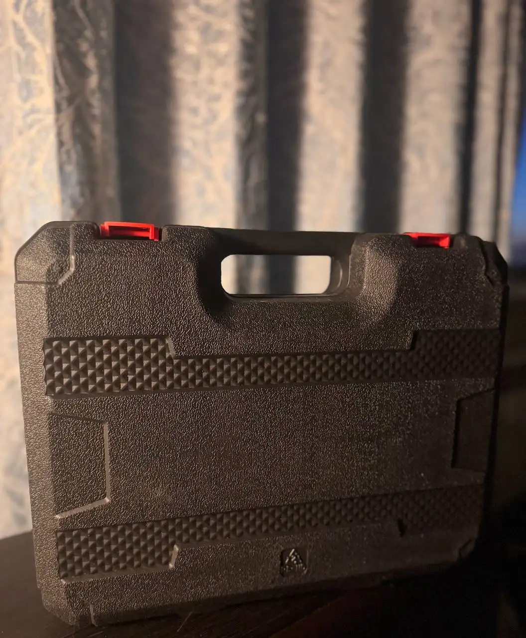 Новый шуруповерт в заводской упаковке - Инструменты (Барахолка) в Санкт-Петербург