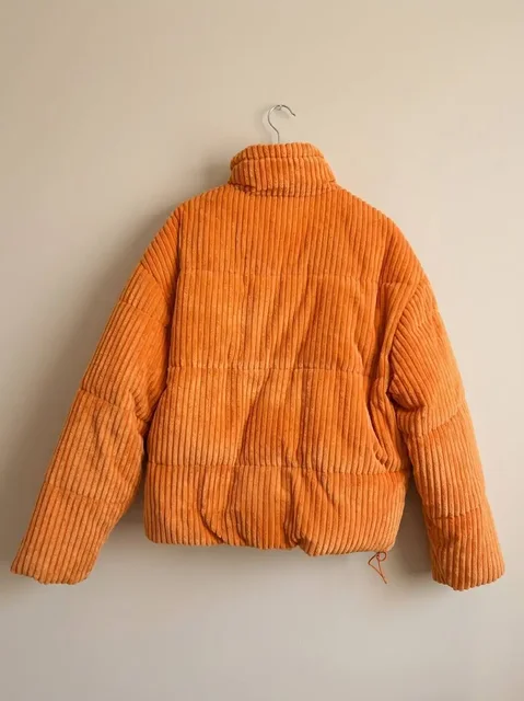 Продам мужские вещи: джинсы, пуховики - Джинсовые костюмы в Санкт-Петербург