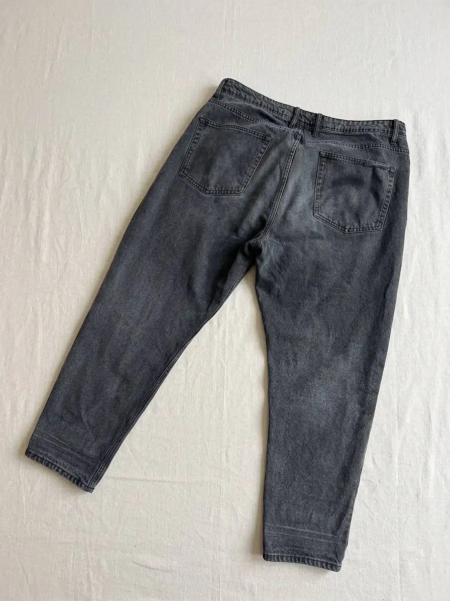 Продам мужские вещи: джинсы, пуховики - Мужская одежда (Одежда) в Санкт-Петербург