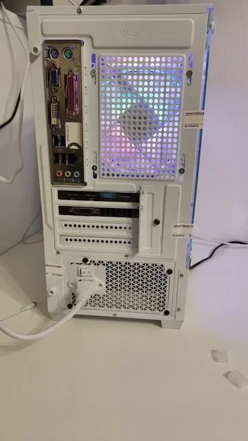 ПК с процессором Intel Xeon e3 1240 и видеокартой AMD Radeon Sapphire RX480 8gb - Мониторы в Санкт-Петербург