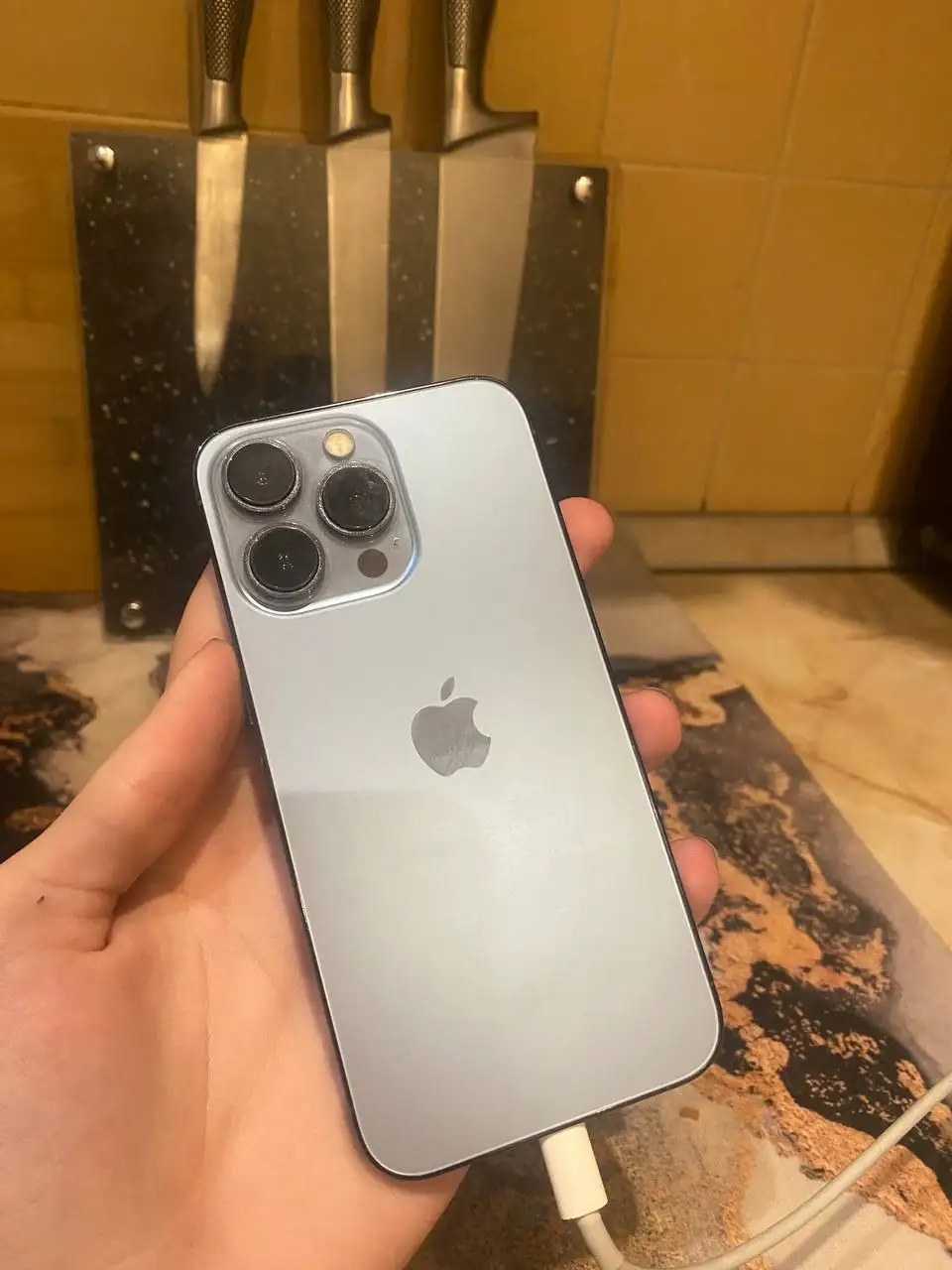 Обменяю 13 Pro 6/128 | Ищу предложения - Смартфоны (Электроника) в Санкт-Петербург