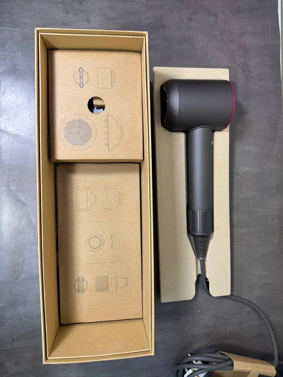 Продам фен Dyson Supersonic HD07 - Техника для красоты (Электроника) в Санкт-Петербург