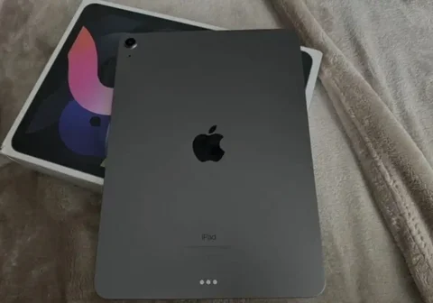 Apple iPad Air 4 2020 64GB - Телефоны и гаджеты в Санкт-Петербург