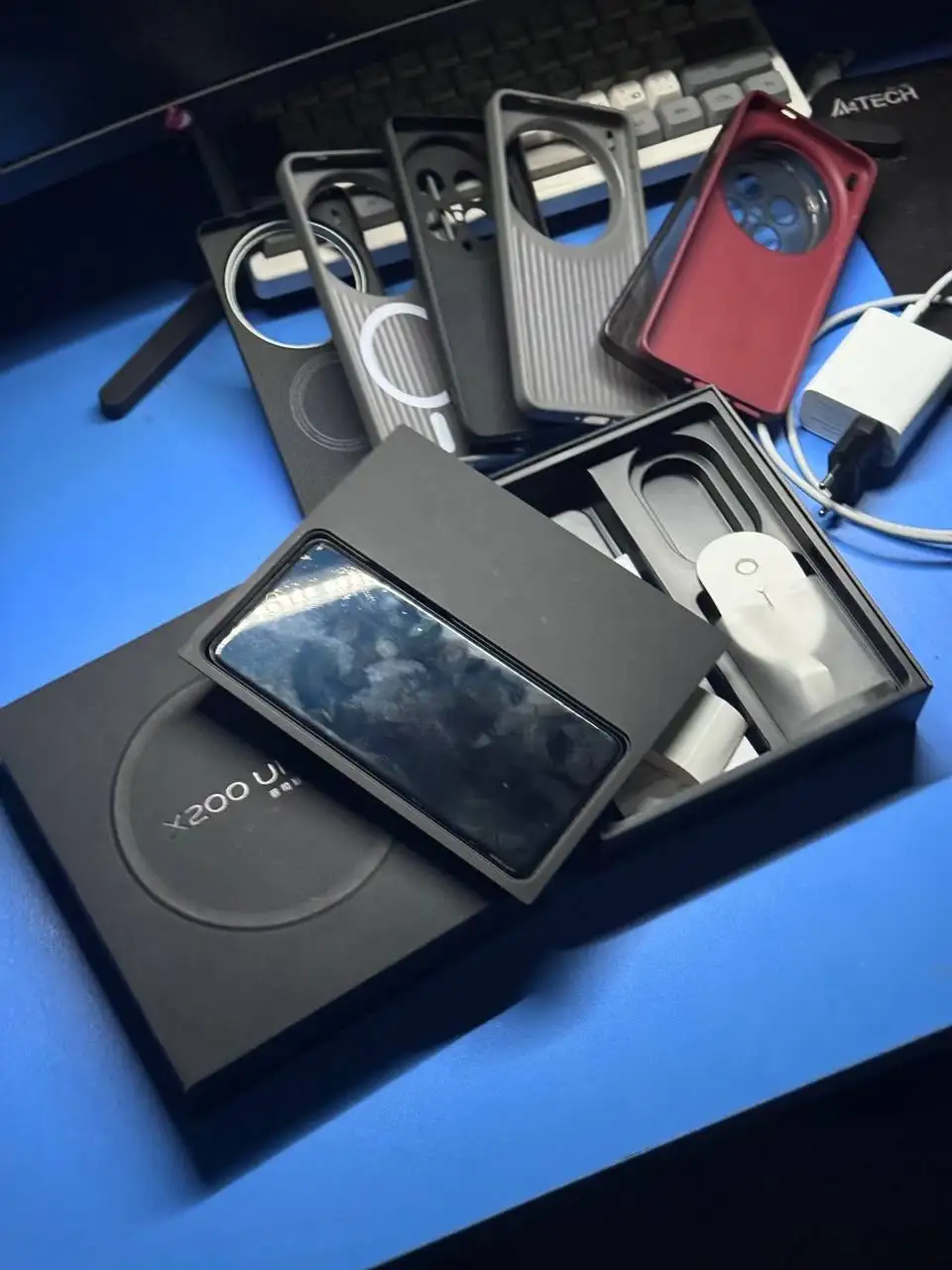 Флагман Vivo x200 ultra - Смартфоны (Электроника) в Санкт-Петербург