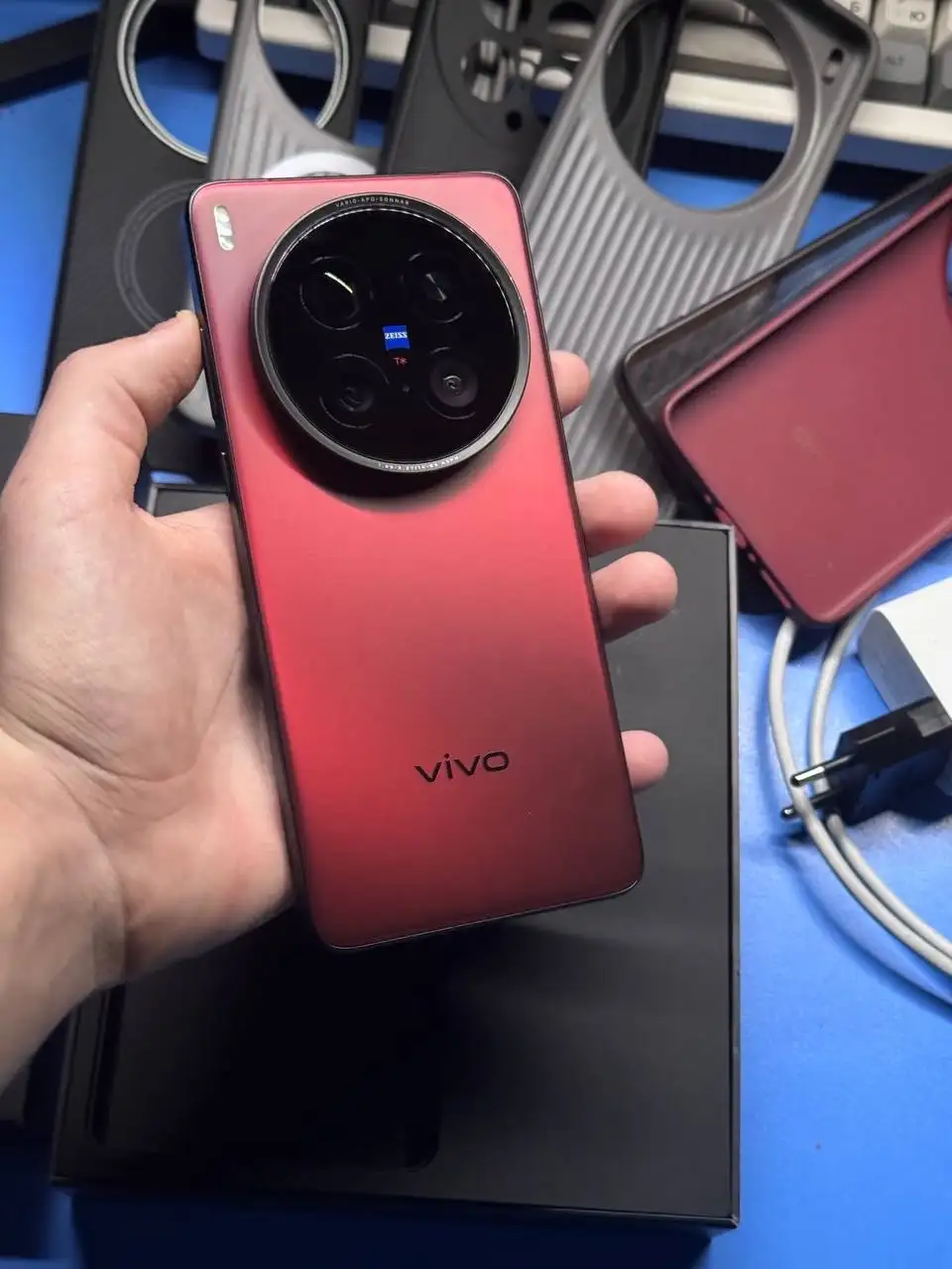 Флагман Vivo x200 ultra - Смартфоны (Электроника) в Санкт-Петербург