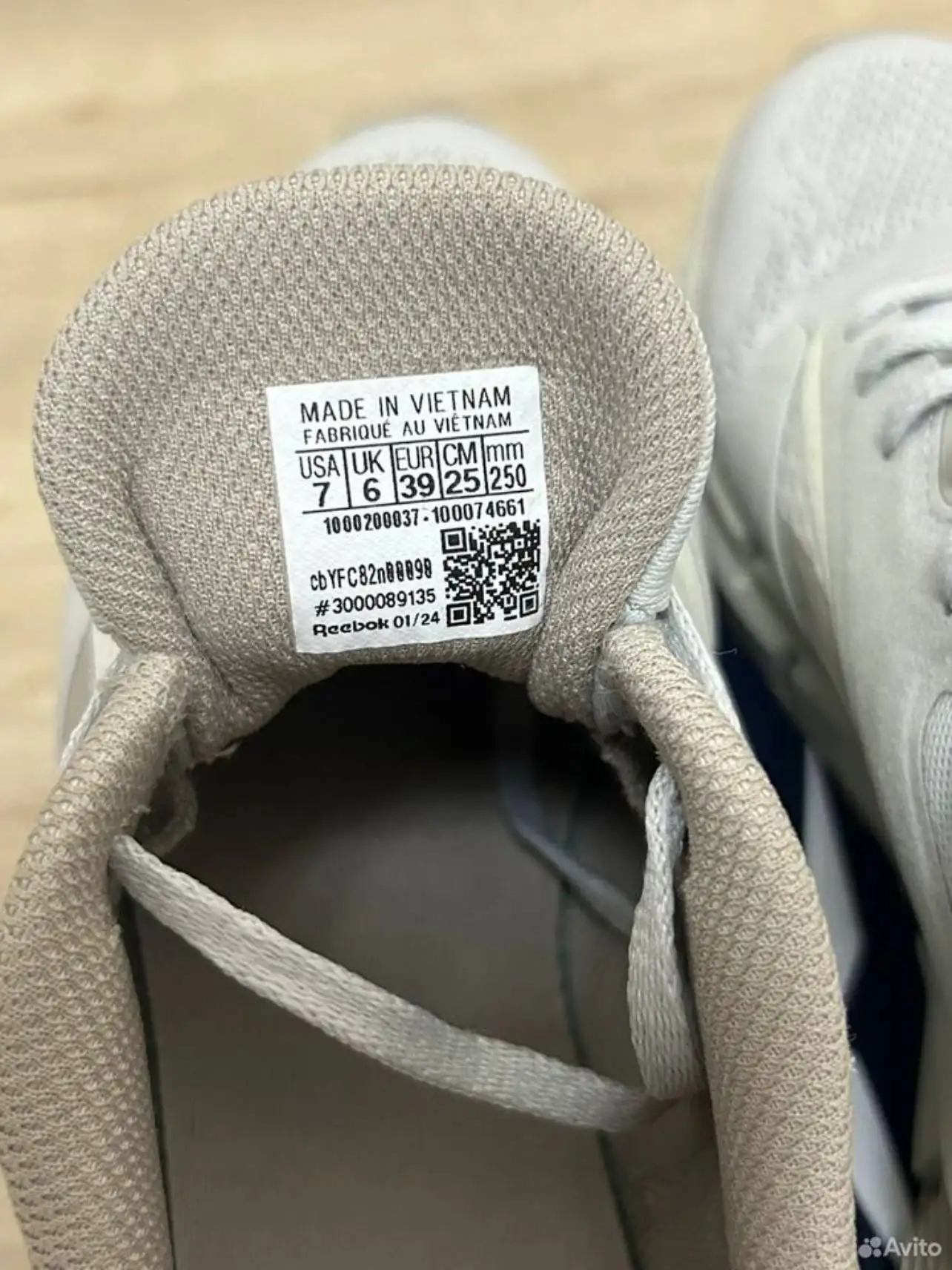 Продам кроссовки Reebok женские - Обувь (Одежда) в Санкт-Петербург