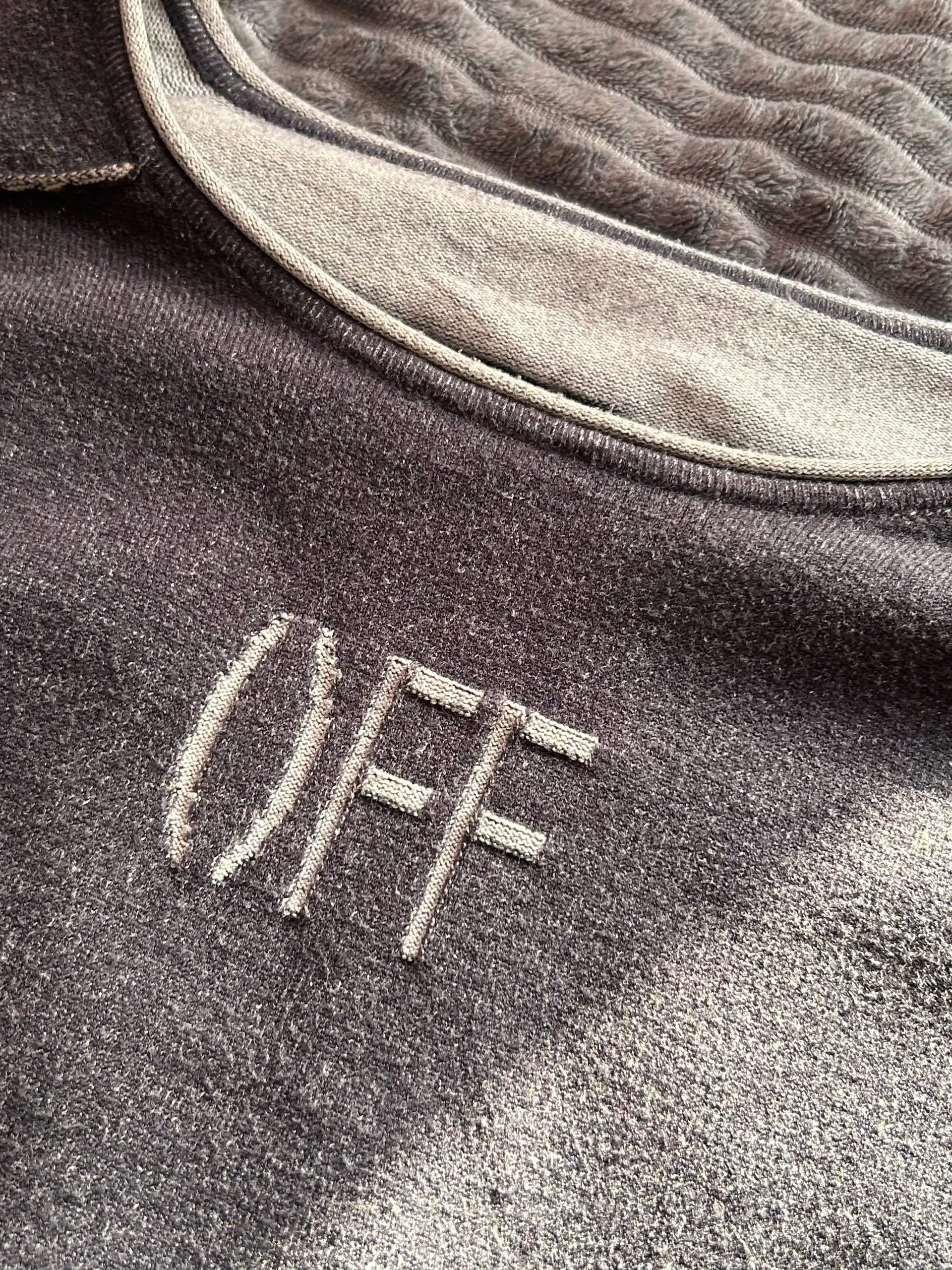Продам свитер Off-White оригинал - Свитеры (Одежда) в Санкт-Петербург