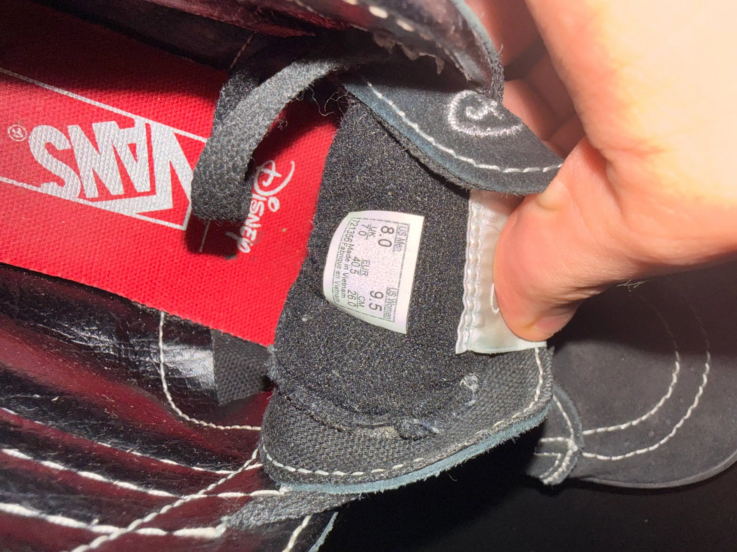 Продам Vans Disney - Обувь (Одежда) в Санкт-Петербург