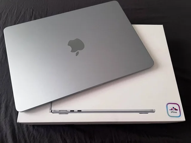 MacBook Air 13" M4 16/256 GB Sky Blue — как новый - Аксессуары для дома в Санкт-Петербург