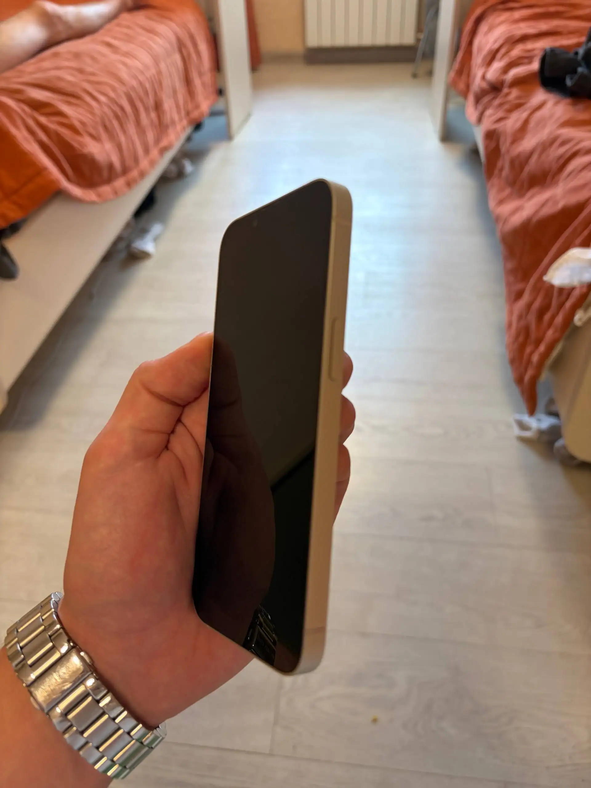 Обмен на iPhone выше 14 - Мобильные телефоны (Электроника) в Санкт-Петербург