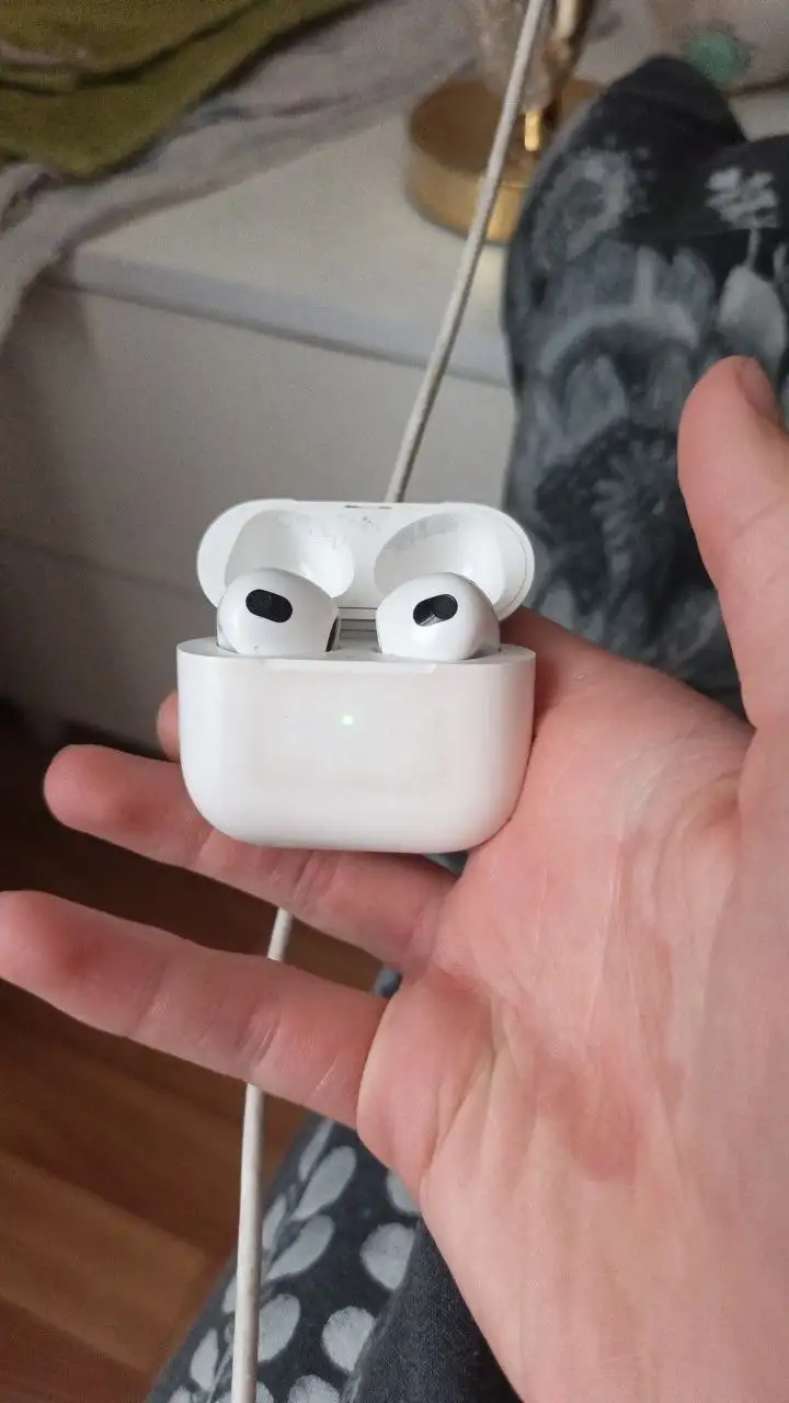 Продам AirPods 3 в идеальном состоянии - Аудиотехника (Электроника) в Санкт-Петербург