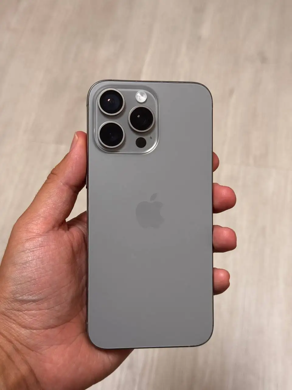 iPhone 15 Pro Max 256GB с нерабочим Face ID - Смартфоны (Электроника) в Санкт-Петербург