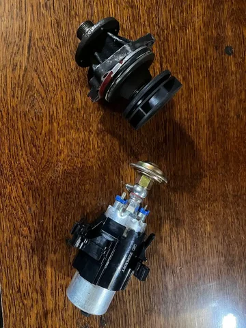 Топливный насос и помпа для BMW E34 - частное объявление в Калининград