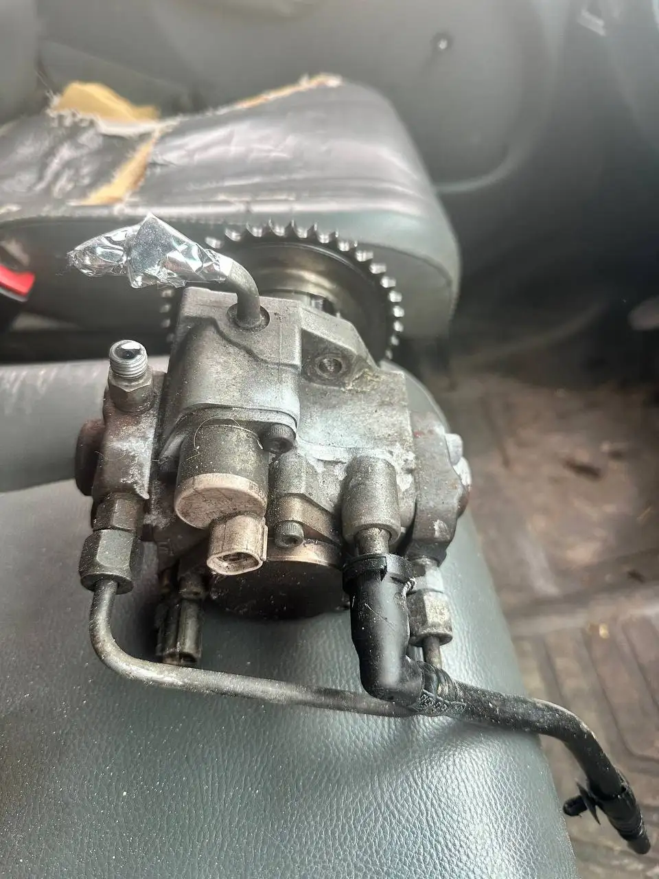 Топливный насос на Форд транзит 2.4 2007 г - Топливная система (Запчасти) в Калининград