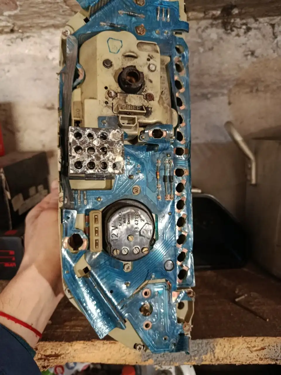 Продам Ауди 100 с 3 дорест рабочии - Авто в Калининград