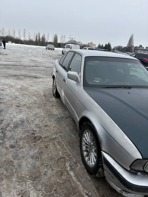 Продажа автомобиля с неисправным аккумулятором - Разбор в Калининград