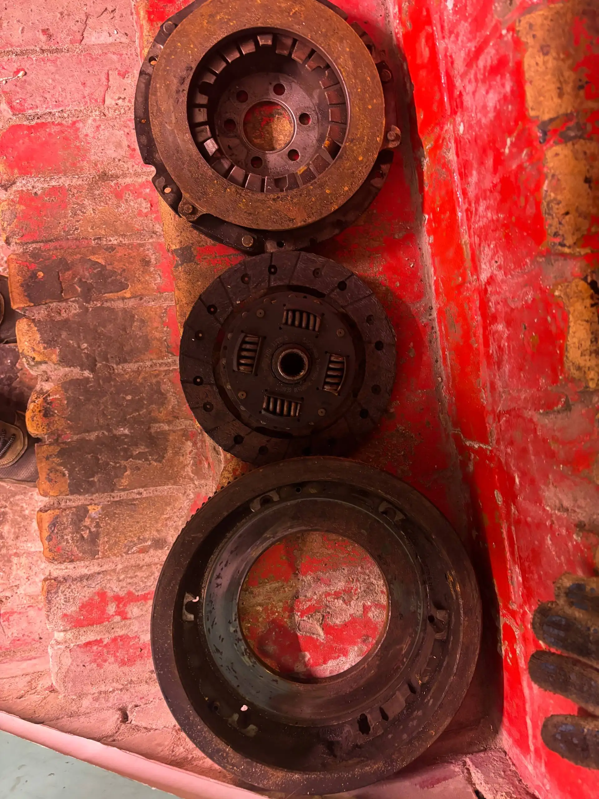 Запчасти для автомобилей ГАЗ и ВАЗ - Автомобильные запчасти (Запчасти) в Калининград