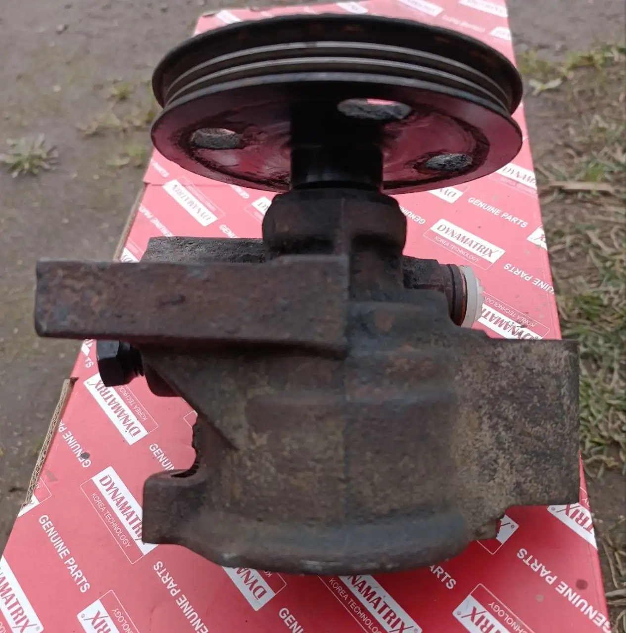 Насос ГУР RAV4 1-3000 - Автозапчасти (Запчасти) в Калининград