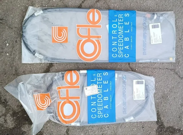 Трос ручника Toyota RAV4 - Крышки двигателя в Калининград