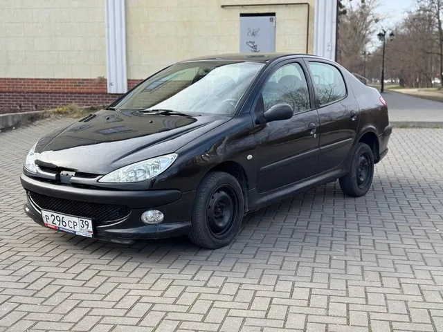 Пежо 206 2006 года 1.4 МКПП с электропакетом - Обмен в Калининград