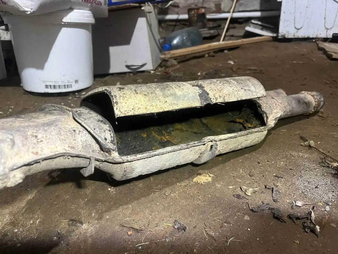 Глушитель с лямбдой для BMW E34 - Автомобильные запчасти (Запчасти) в Калининград