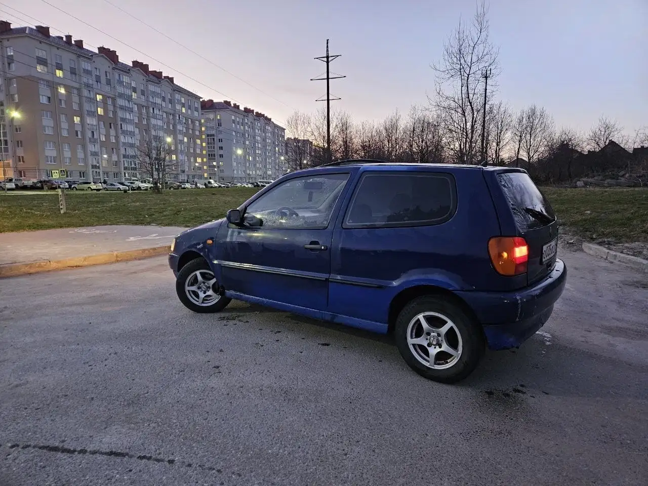 Volkswagen Polo 1.4 1999 автомат в хорошем состоянии - Авто в Калининград