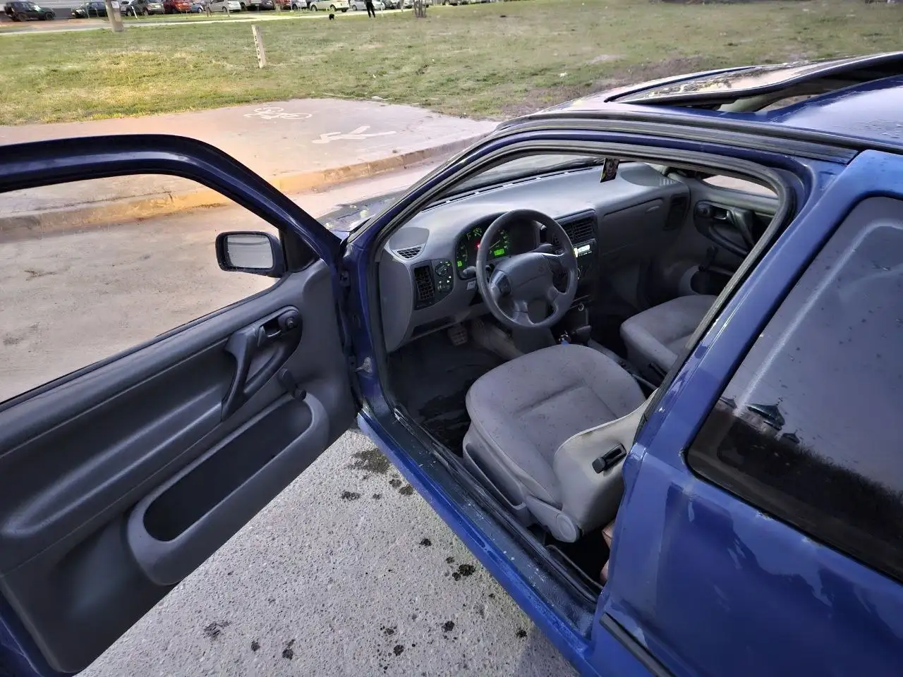 Volkswagen Polo 1.4 1999 автомат в хорошем состоянии - Авто в Калининград