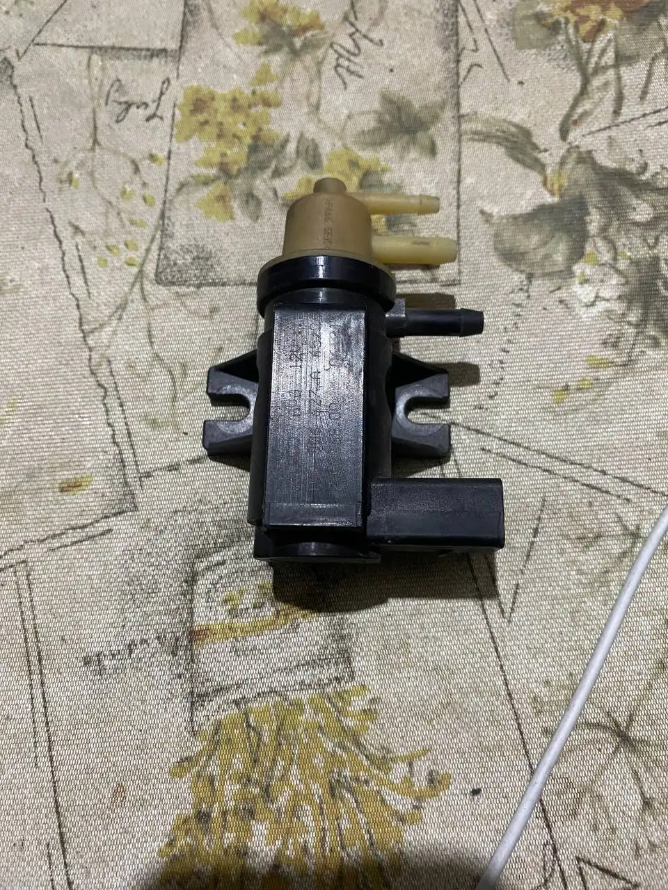 Электромагнитный клапан Pierburg для Audi A3, Seat Leon, Skoda Fabia - Запчасти (Авто) в Калининград