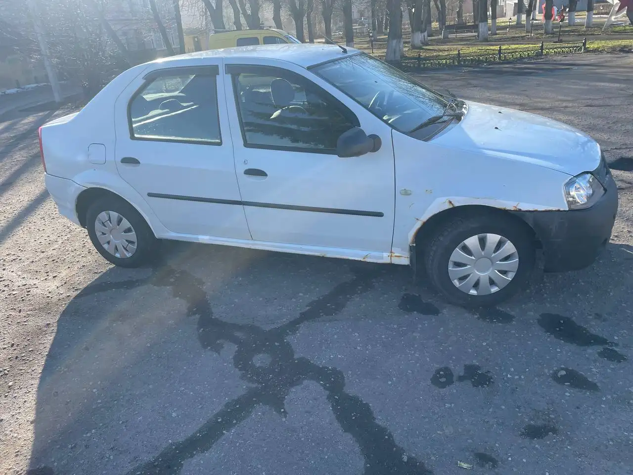 Продажа Renault 1.4 2011 года с проблемой КПП - Легковые автомобили (Авто) в Калининград
