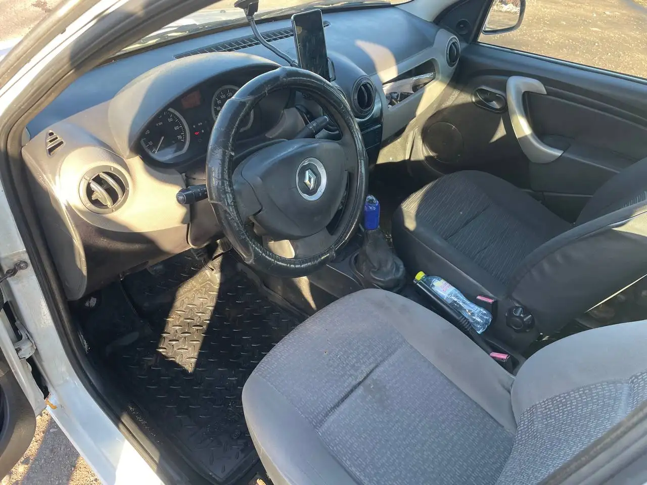 Продажа Renault 1.4 2011 года с проблемой КПП - Легковые автомобили (Авто) в Калининград