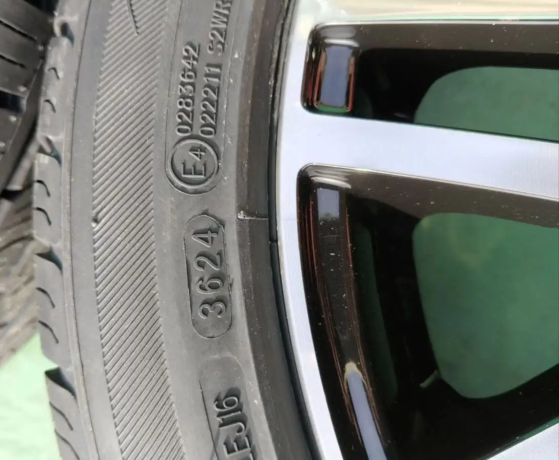 Продажа литья R16 195/50 Гранта Спорт и дисков Vektor B229 - Запчасти (Авто) в Калининград