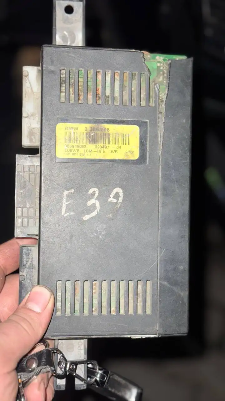 Срочная покупка блока света е39 дорест - Запчасти (Авто) в Калининград