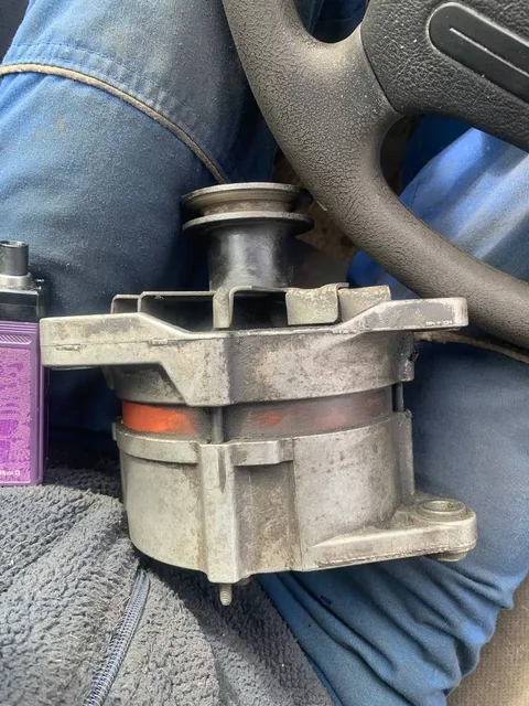 Генератор для Volkswagen Passat B3 - Руль в Калининград