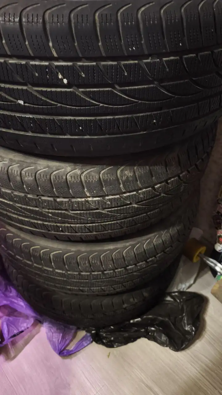 Колеса 195/65 R15 - Шины и диски (Запчасти) в Калининград