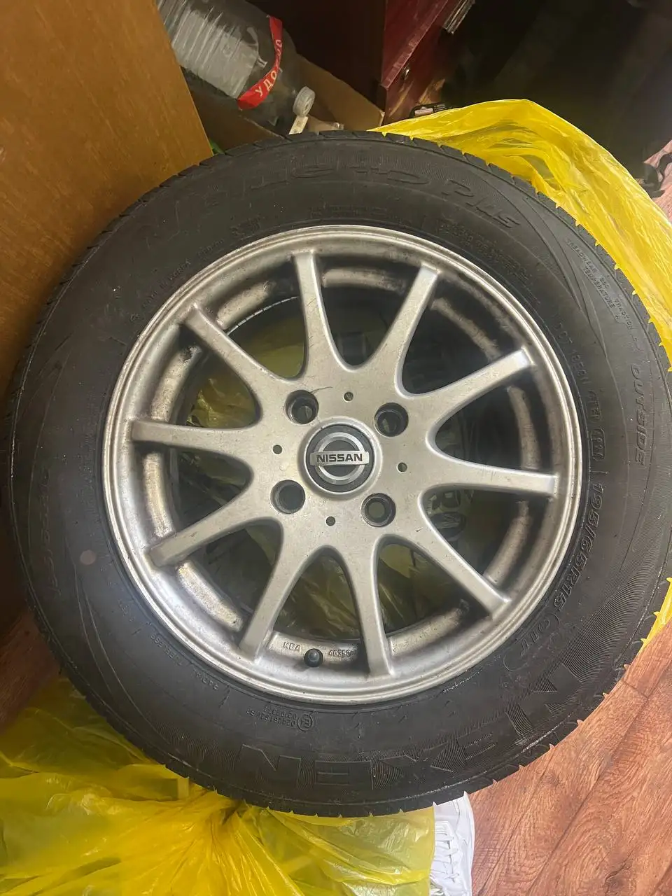 Продам комплект колес для Nissan Almera Classic - Запчасти (Авто) в Калининград