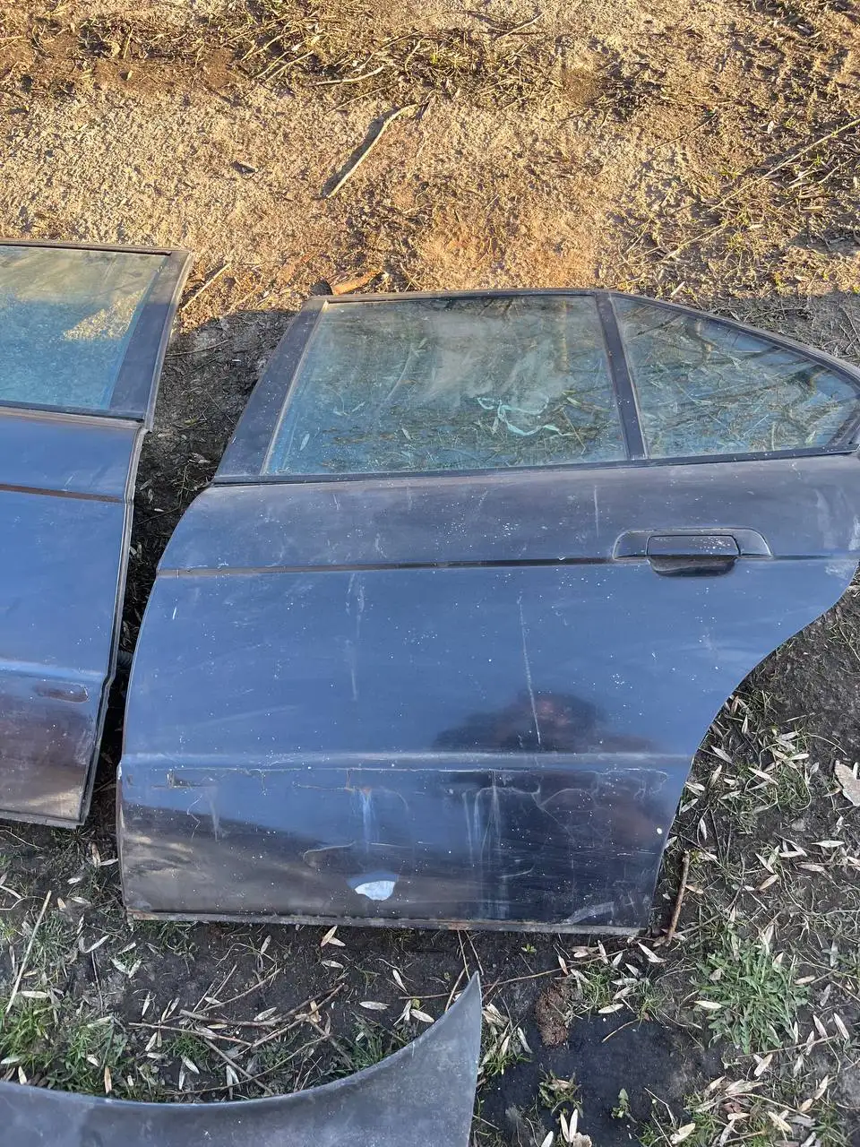 Двери на BMW E34 - Автозапчасти (Запчасти) в Калининград