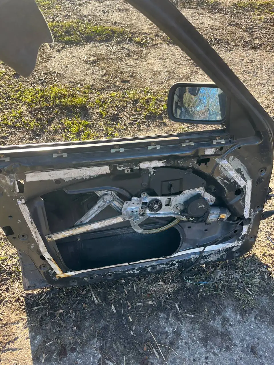 Двери на BMW E34 - Автозапчасти (Запчасти) в Калининград