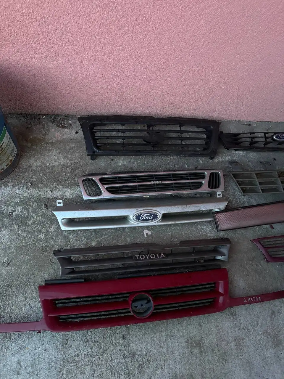 Решетки радиатора - Запчасти (Авто) в Калининград