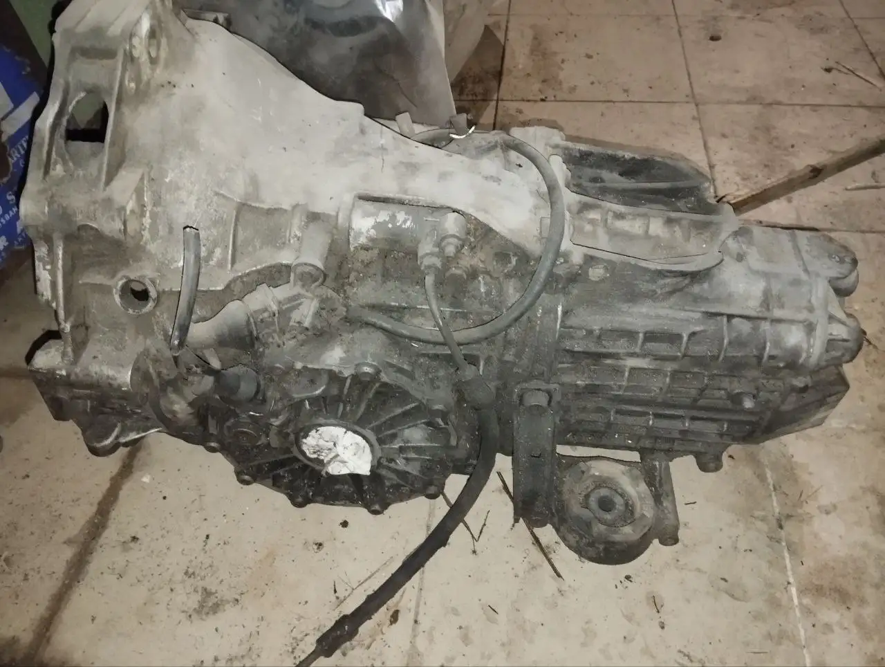 Продам запчасти Ауди 80 б3 - Автомобильные запчасти (Запчасти) в Калининград