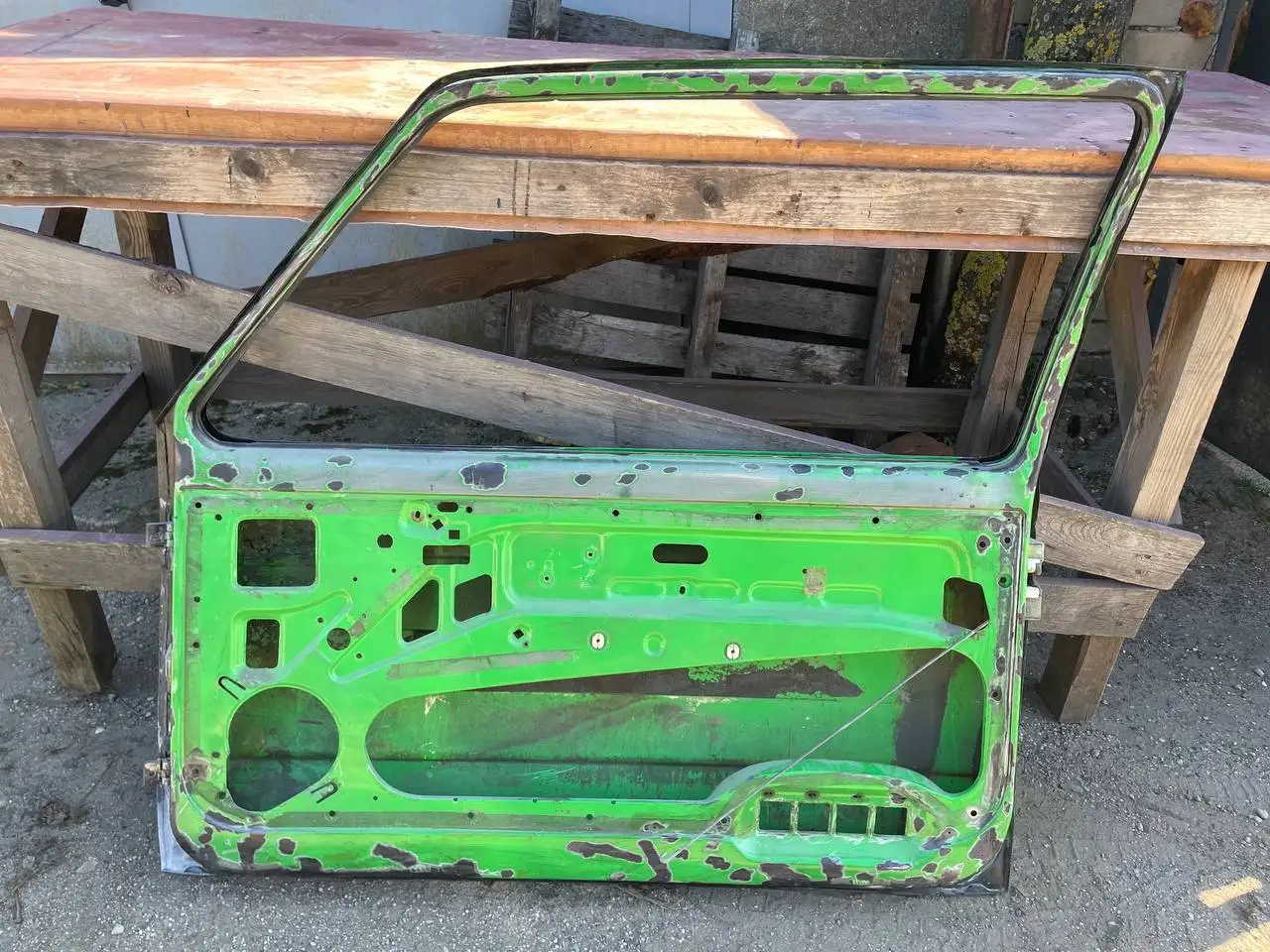 Продам правую дверь VW Golf 1 (3-дв / купе) - Автозапчасти (Запчасти) в Калининград