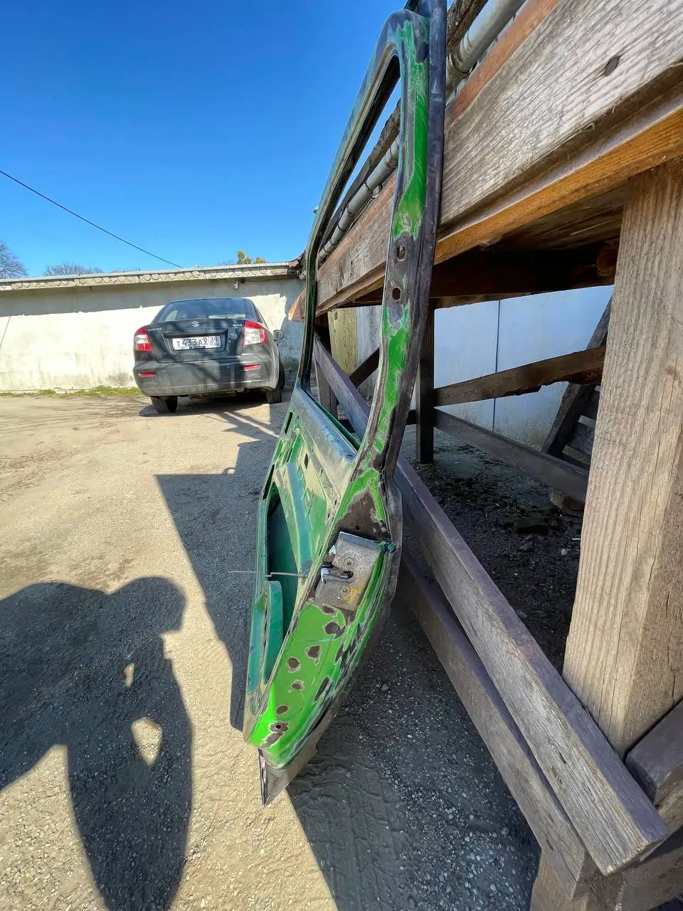 Продам правую дверь VW Golf 1 (3-дв / купе) - Автозапчасти (Запчасти) в Калининград