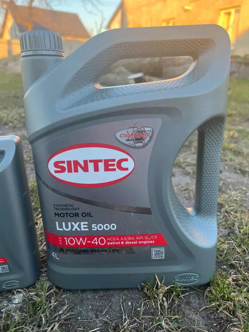 Продажа моторного масла Sintec 10w40, 5w30, 5w40 - Автомасла и жидкости (Запчасти) в Калининград