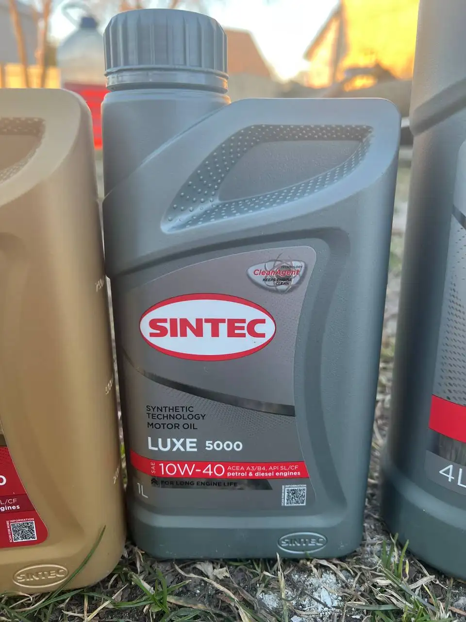 Продажа моторного масла Sintec 10w40, 5w30, 5w40 - Автомасла и жидкости (Запчасти) в Калининград